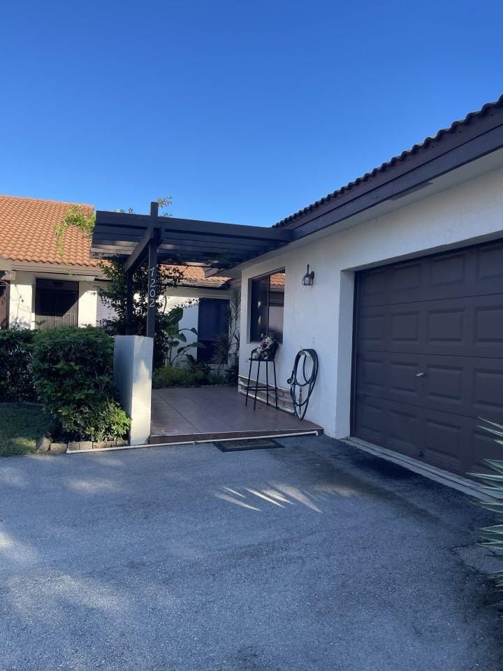 7202 Primrose Lane 7202 — photo 4