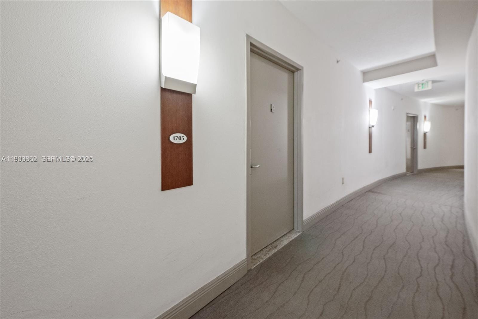 1750 N Bayshore Drive 1705 — photo 2