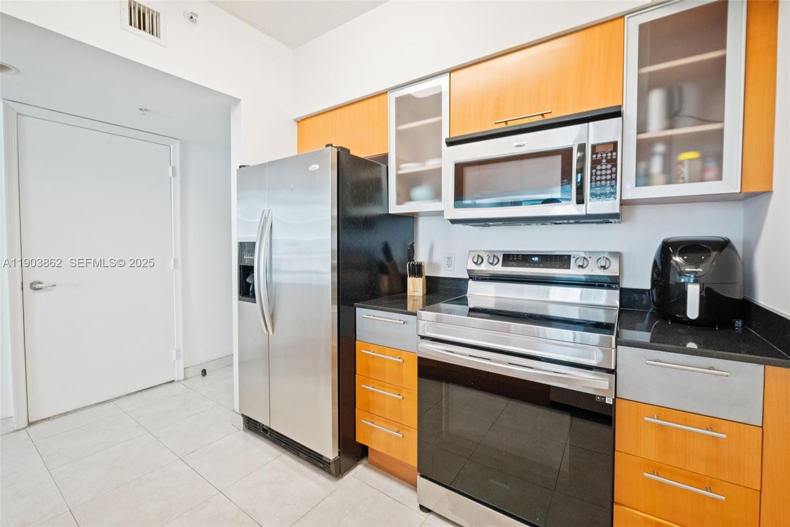 1750 N Bayshore Drive 1705 — photo 11