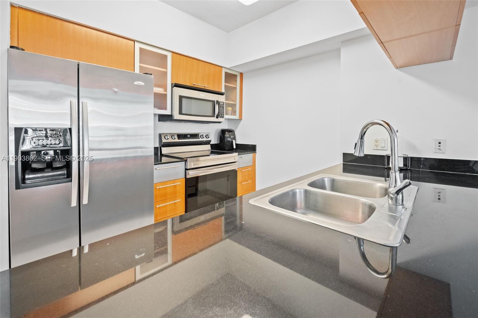 1750 N Bayshore Drive 1705, Miami, FL 33132 photo 13