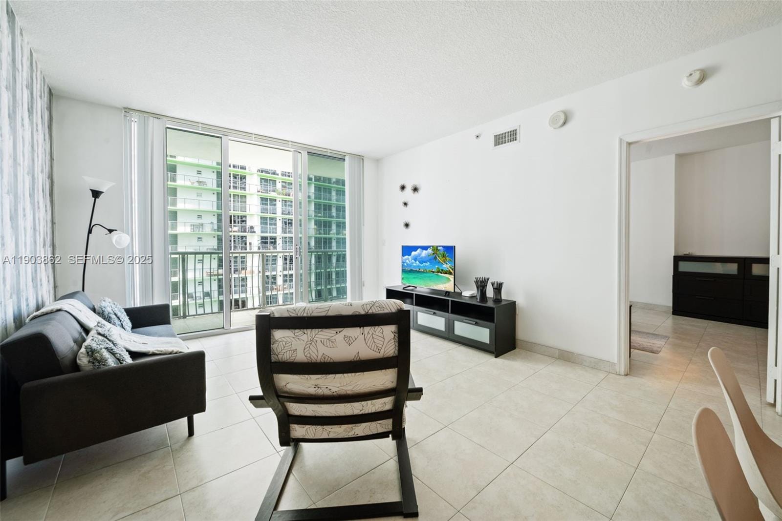 1750 N Bayshore Drive 1705 — photo 3