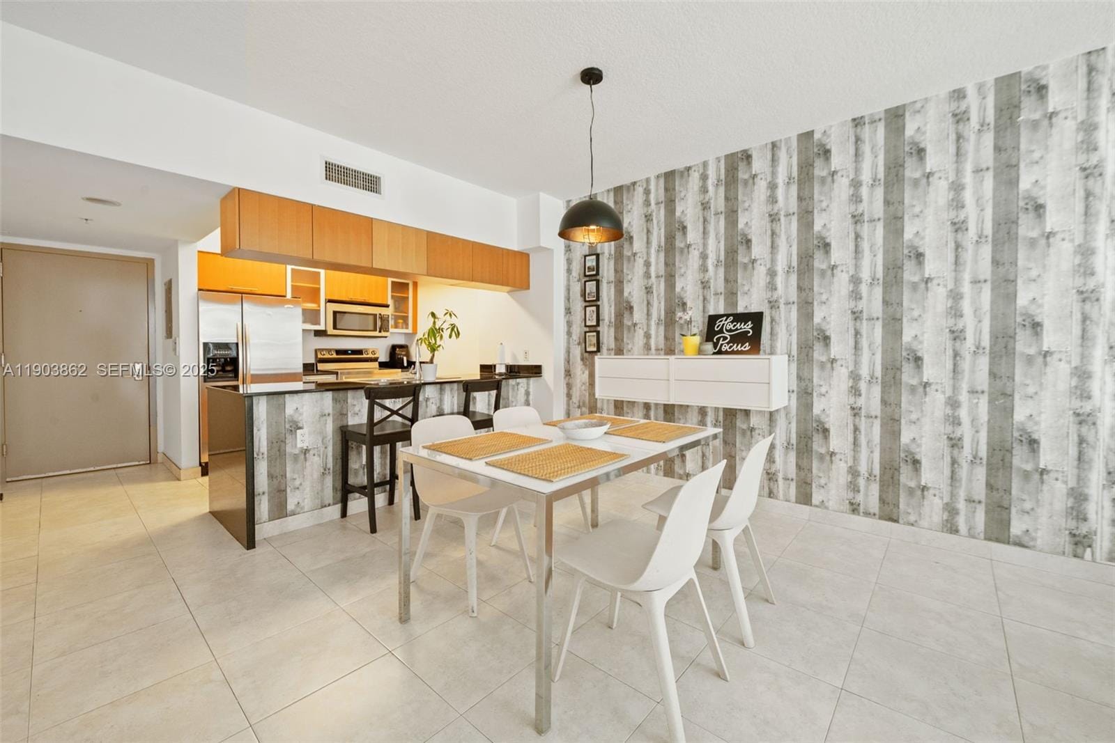 1750 N Bayshore Drive 1705 — photo 9