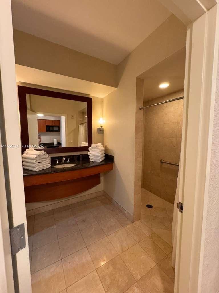 18001 Collins Avenue 1117, Sunny Isles Beach, FL 33160 photo 16