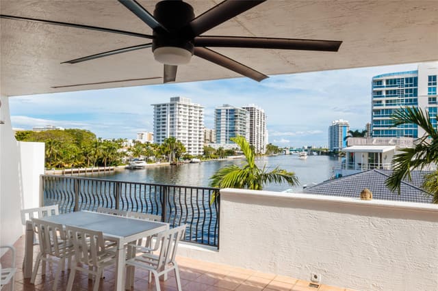 615 Bayshore Drive 301, Fort Lauderdale, FL 33304