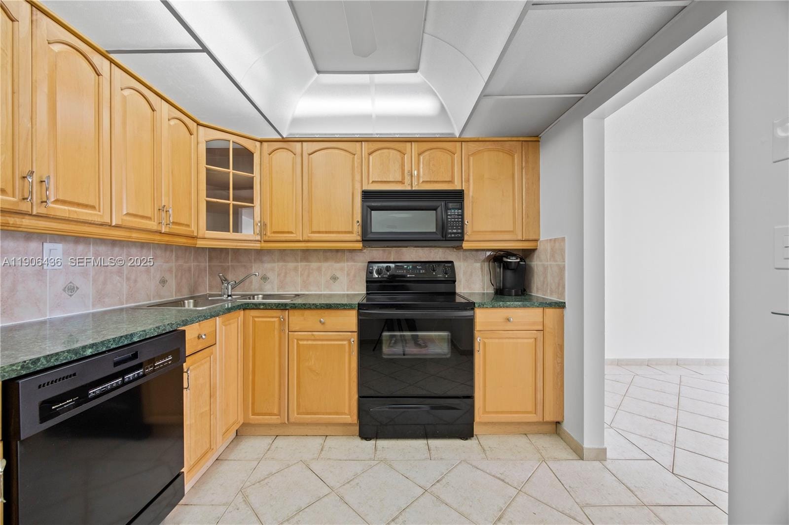 2750 NE 183rd Street 2601 — photo 7