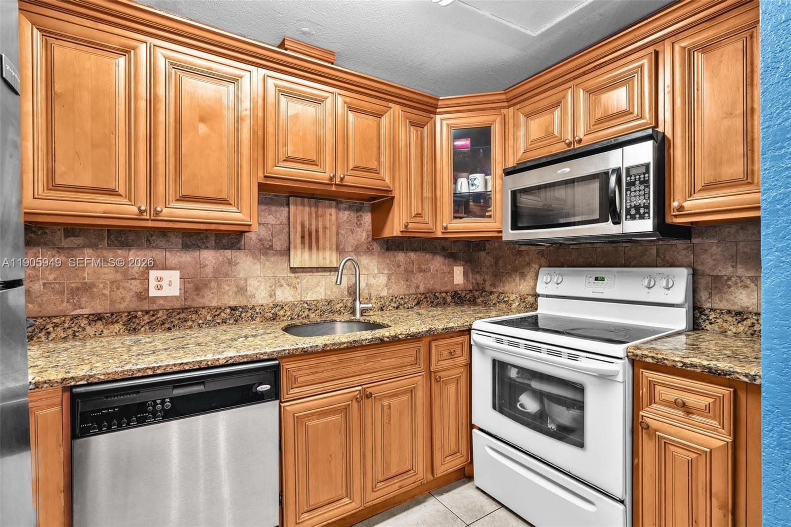 3270 NW 104th Avenue 3270 — photo 5
