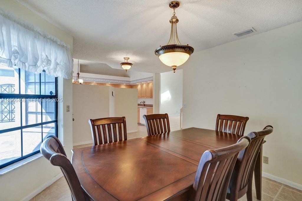 8465 Waterford Circle, Tamarac, FL 33321 photo 29