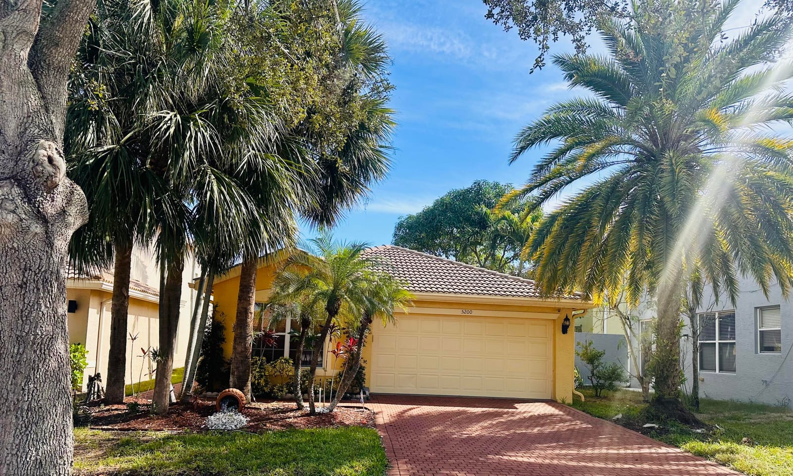 5200 Rising Comet Lane, Greenacres, FL 33463