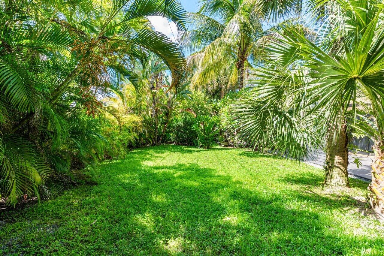 755 Saint Albans Drive, Boca Raton, FL 33486 photo 4