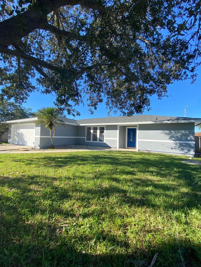 773 SE Carnival Avenue, Port St. Lucie, FL 34983