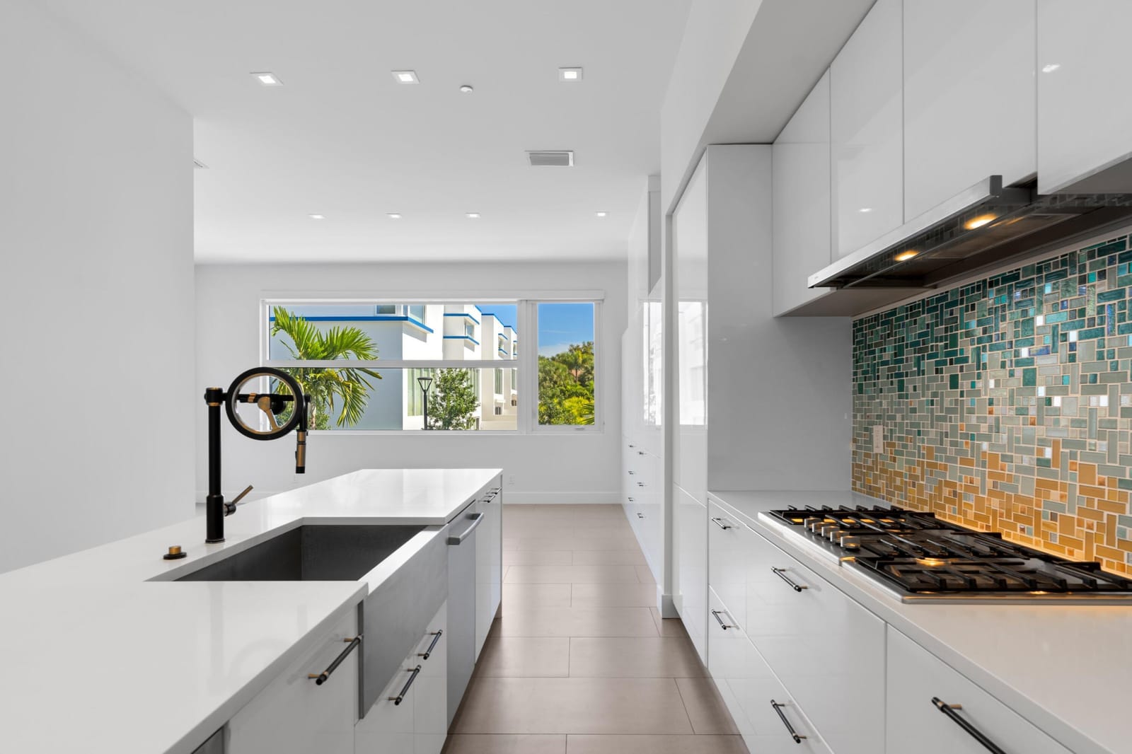 1208 Lake Avenue — photo 11