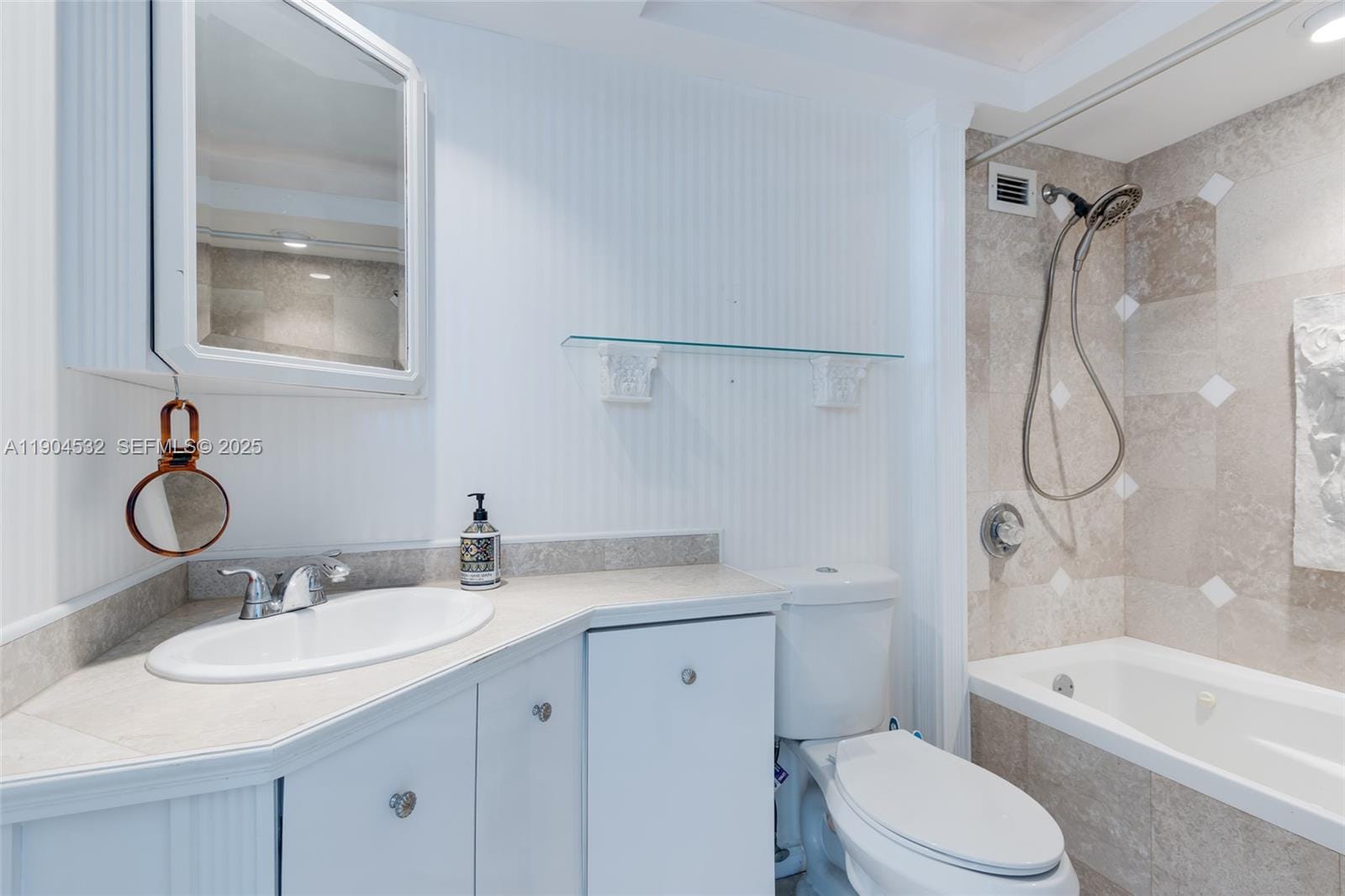 1410 S Ocean Drive 1702 — photo 12