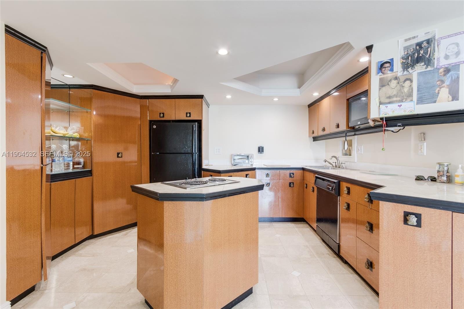 1410 S Ocean Drive 1702 — photo 4