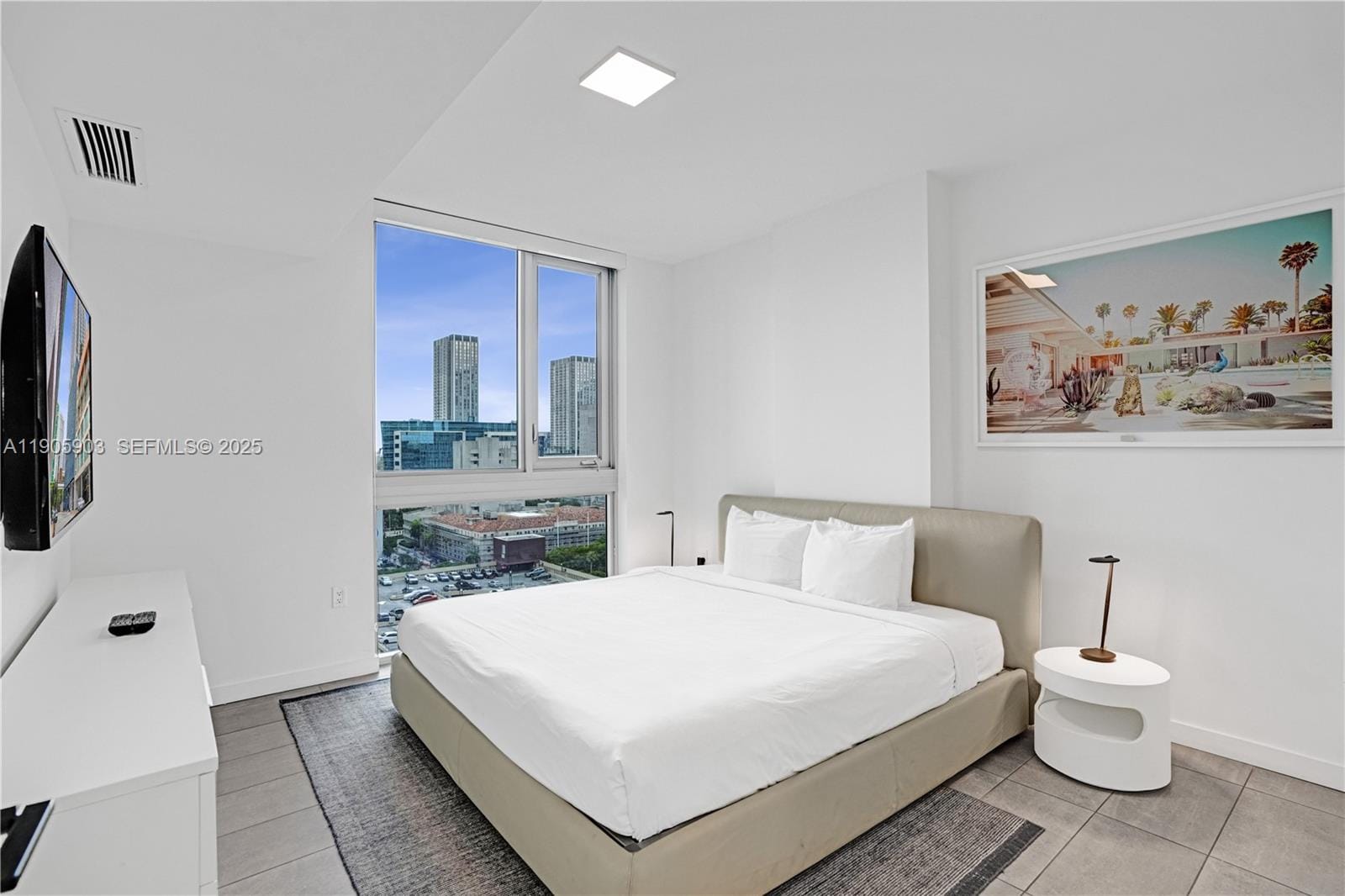 227 NE 2nd Street 1703, Miami, FL 33132 photo 15