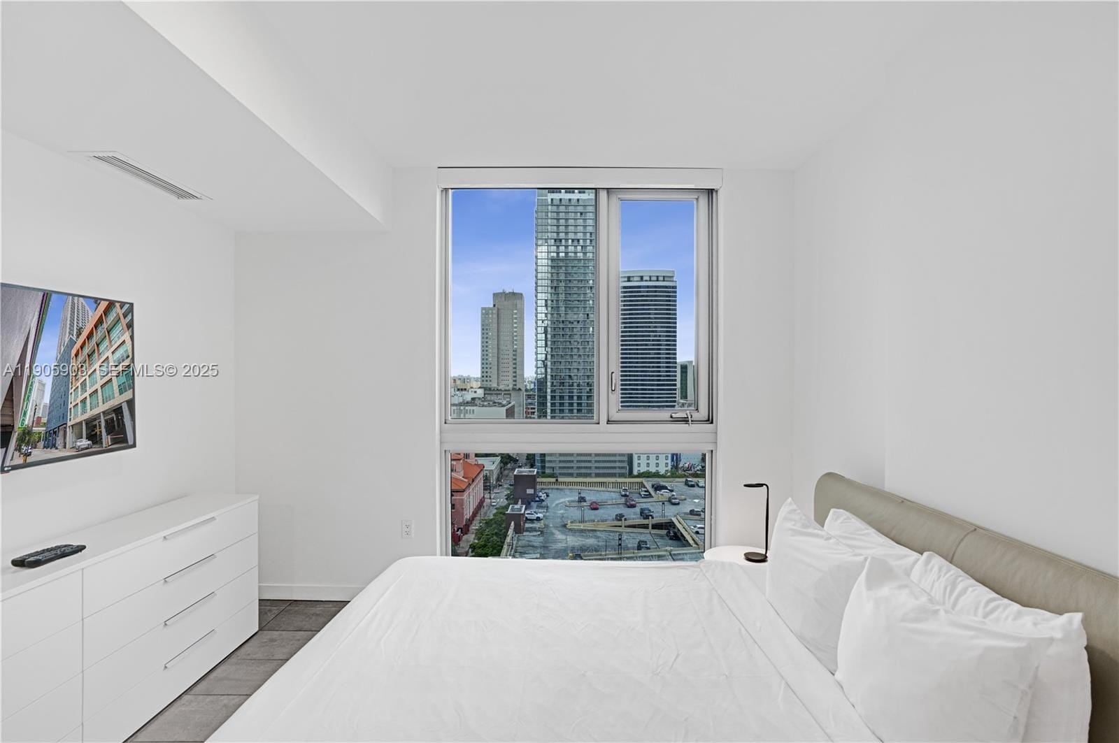 227 NE 2nd Street 1703, Miami, FL 33132 photo 20