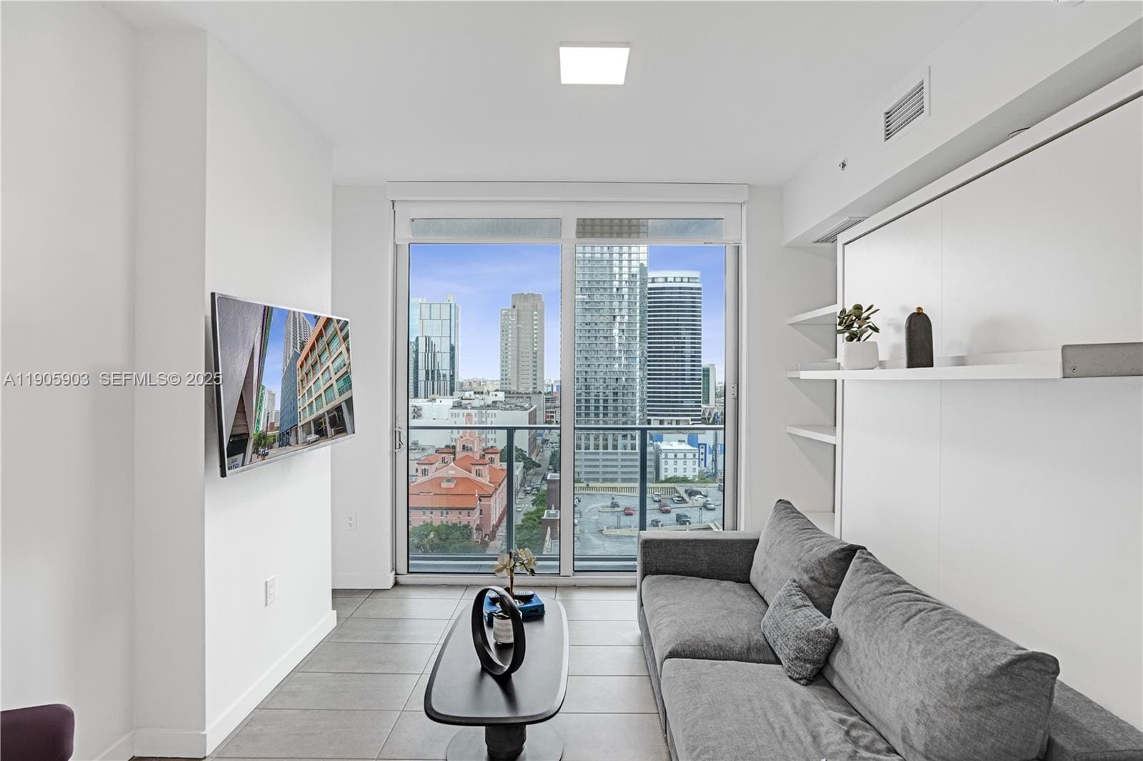 227 NE 2nd Street 1703, Miami, FL 33132 photo 26