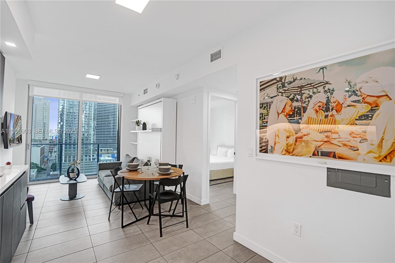 227 NE 2nd Street 1703, Miami, FL 33132 photo 28