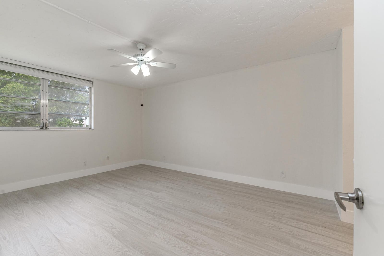 2551 Aragon Boulevard 406 — photo 11