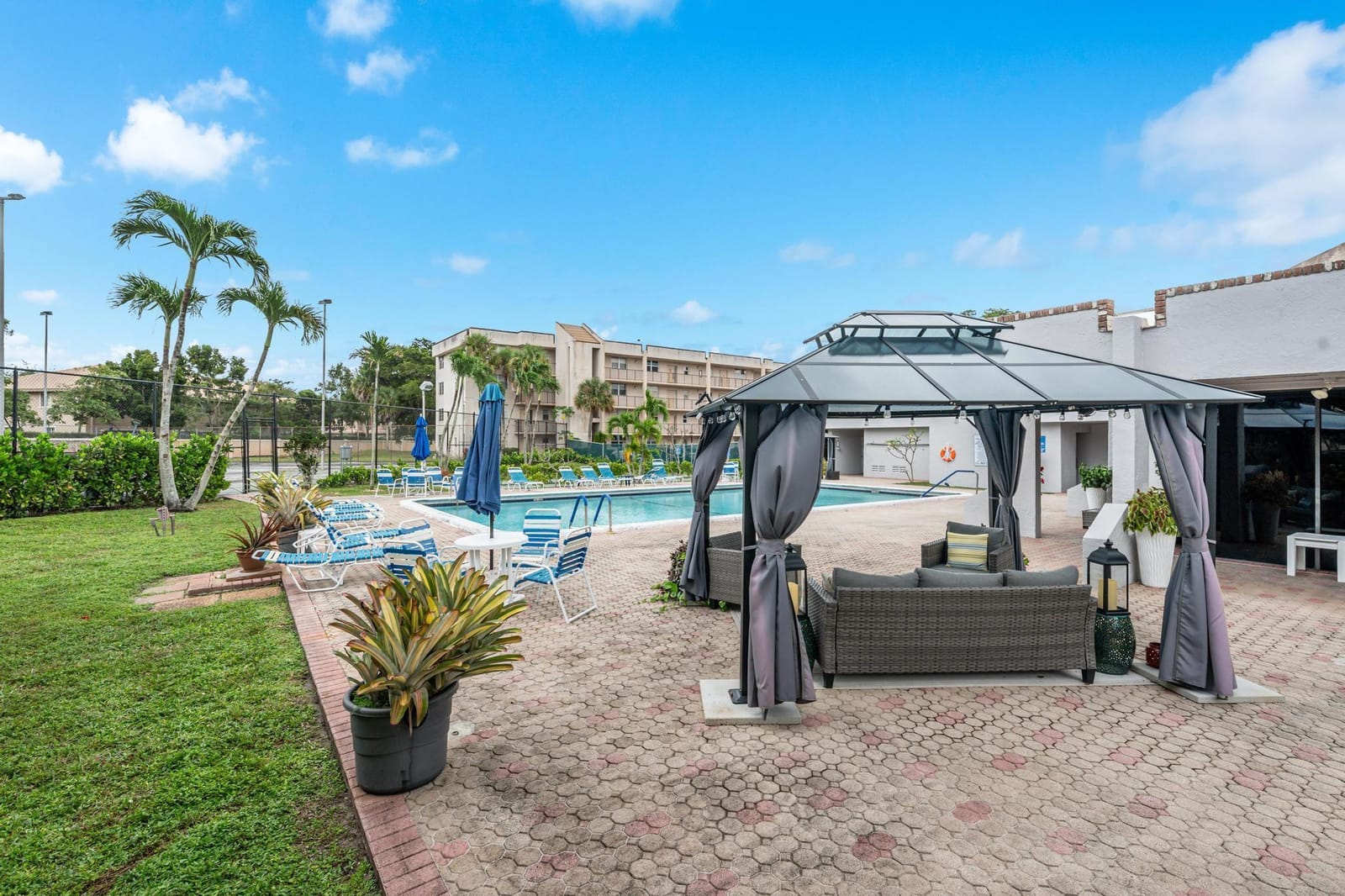 2551 Aragon Boulevard 406, Sunrise, FL 33322 photo 19