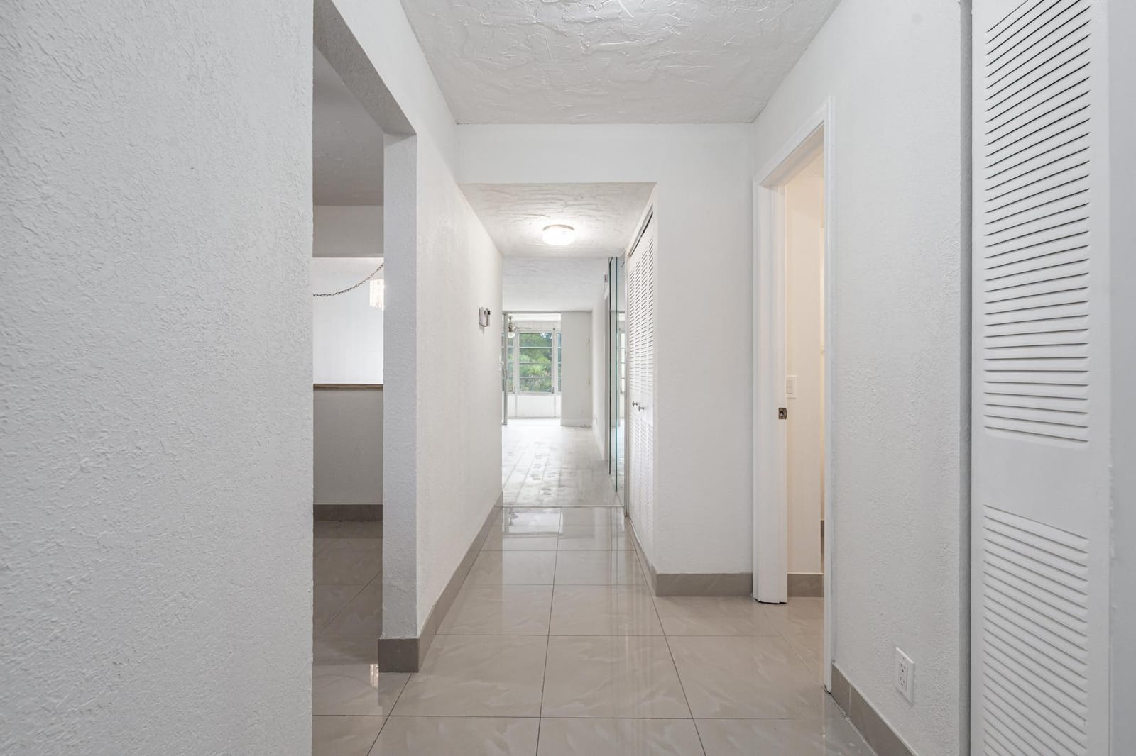 2551 Aragon Boulevard 406 — photo 4