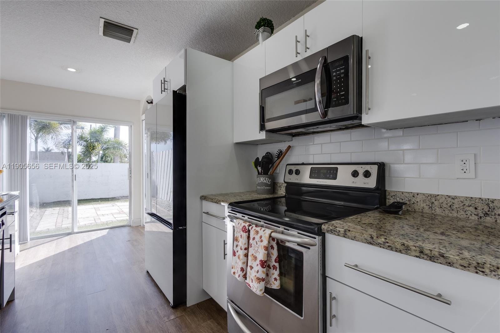 370 SE 2nd Avenue G1 — photo 11