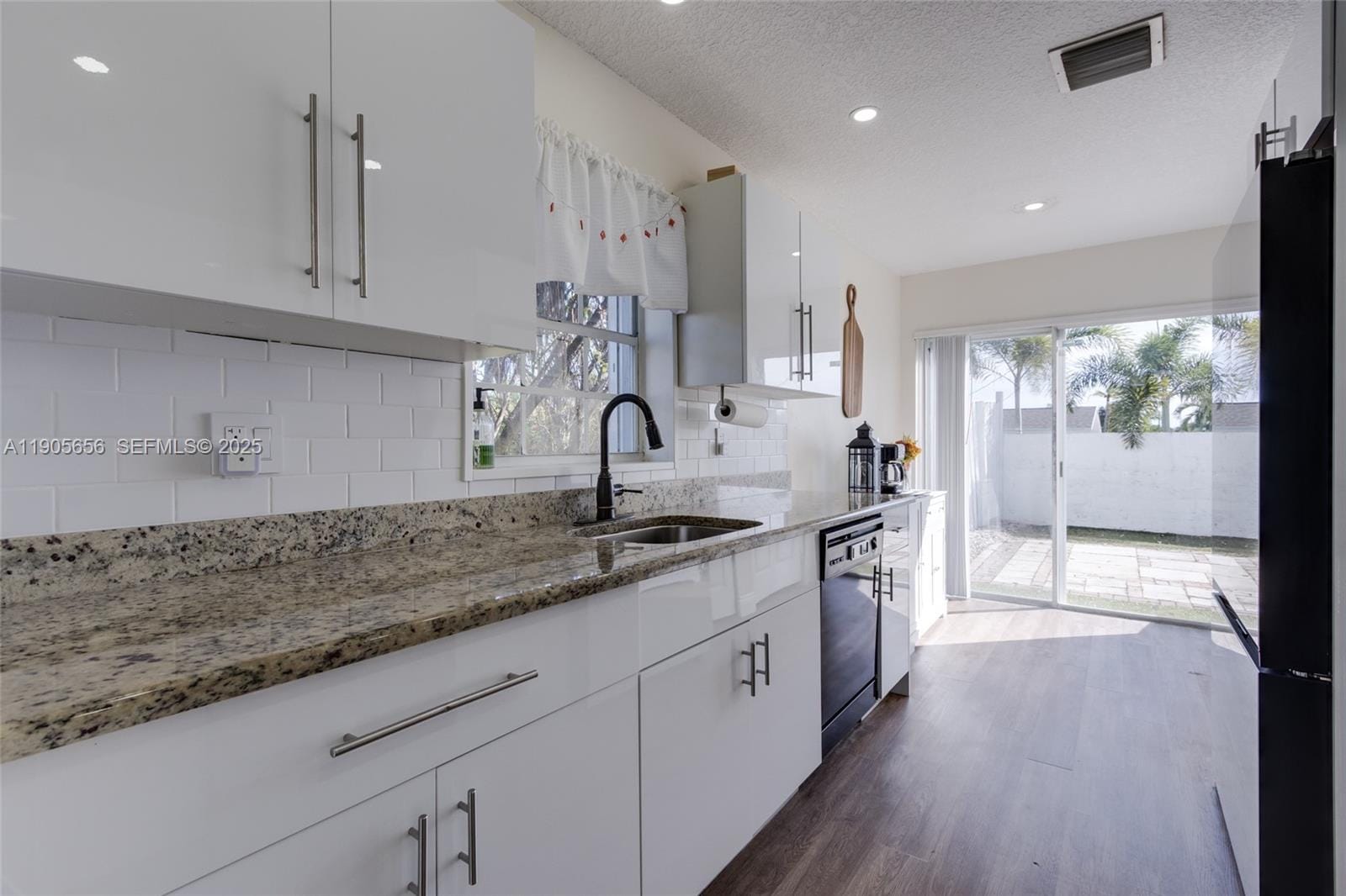 370 SE 2nd Avenue G1 — photo 10