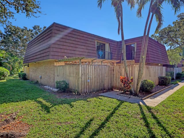 1415 14th Lane, Palm Beach Gardens, FL 33418