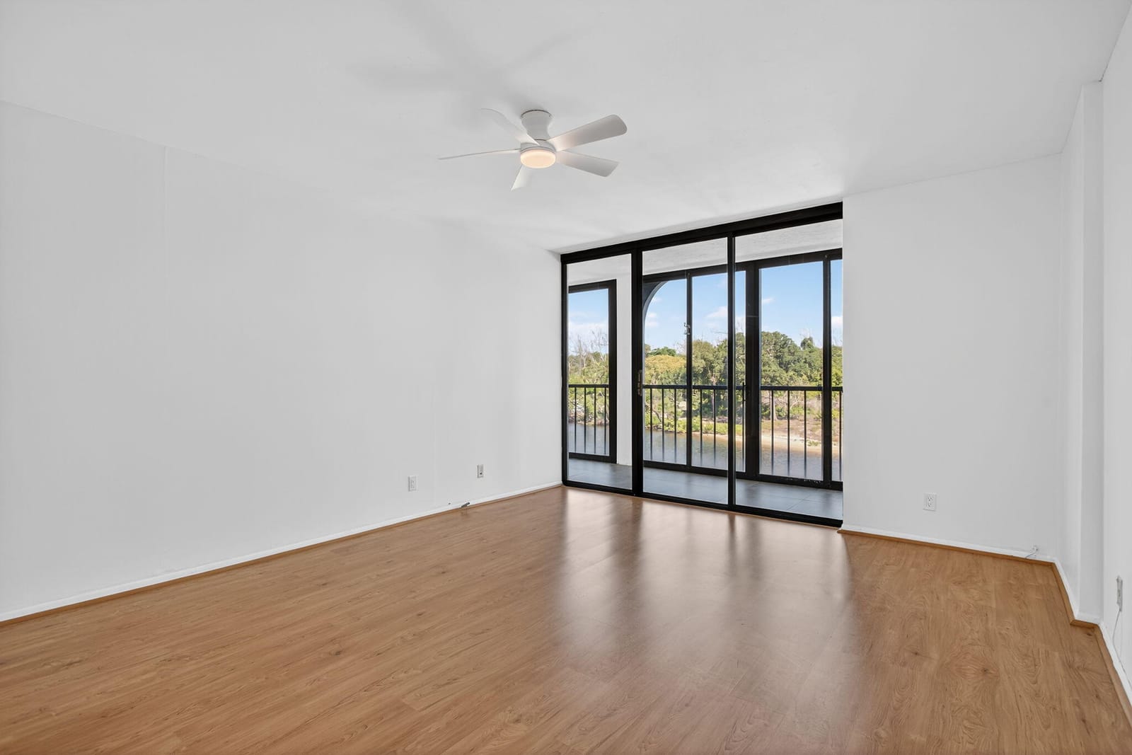 1631 Riverview Road 301, Deerfield Beach, FL 33441 photo 14