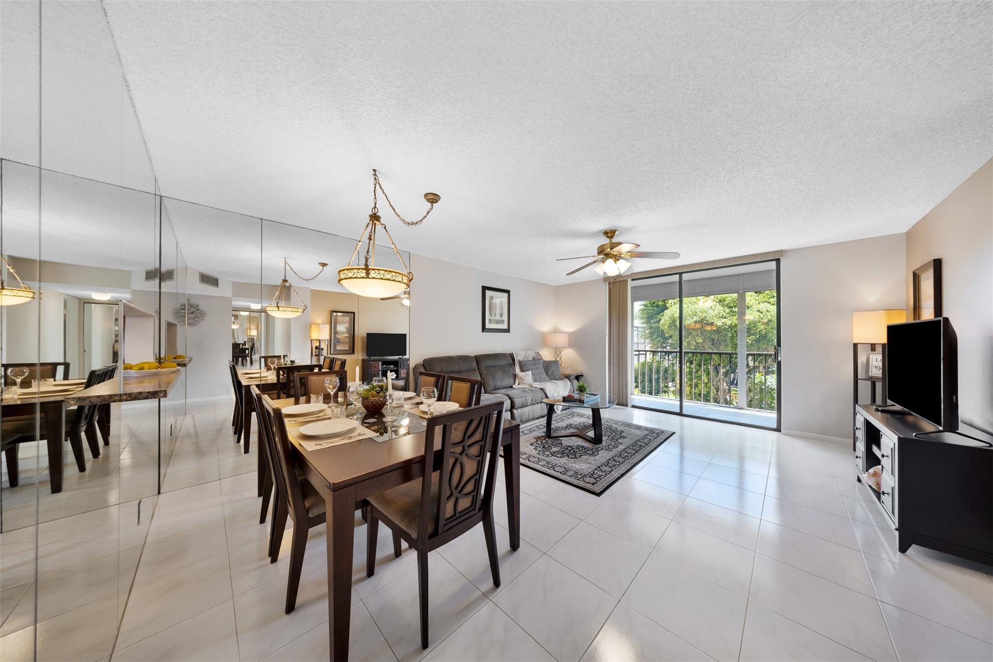 5250 Las Verdes Circle 317, Delray Beach, FL 33484, Delray Beach