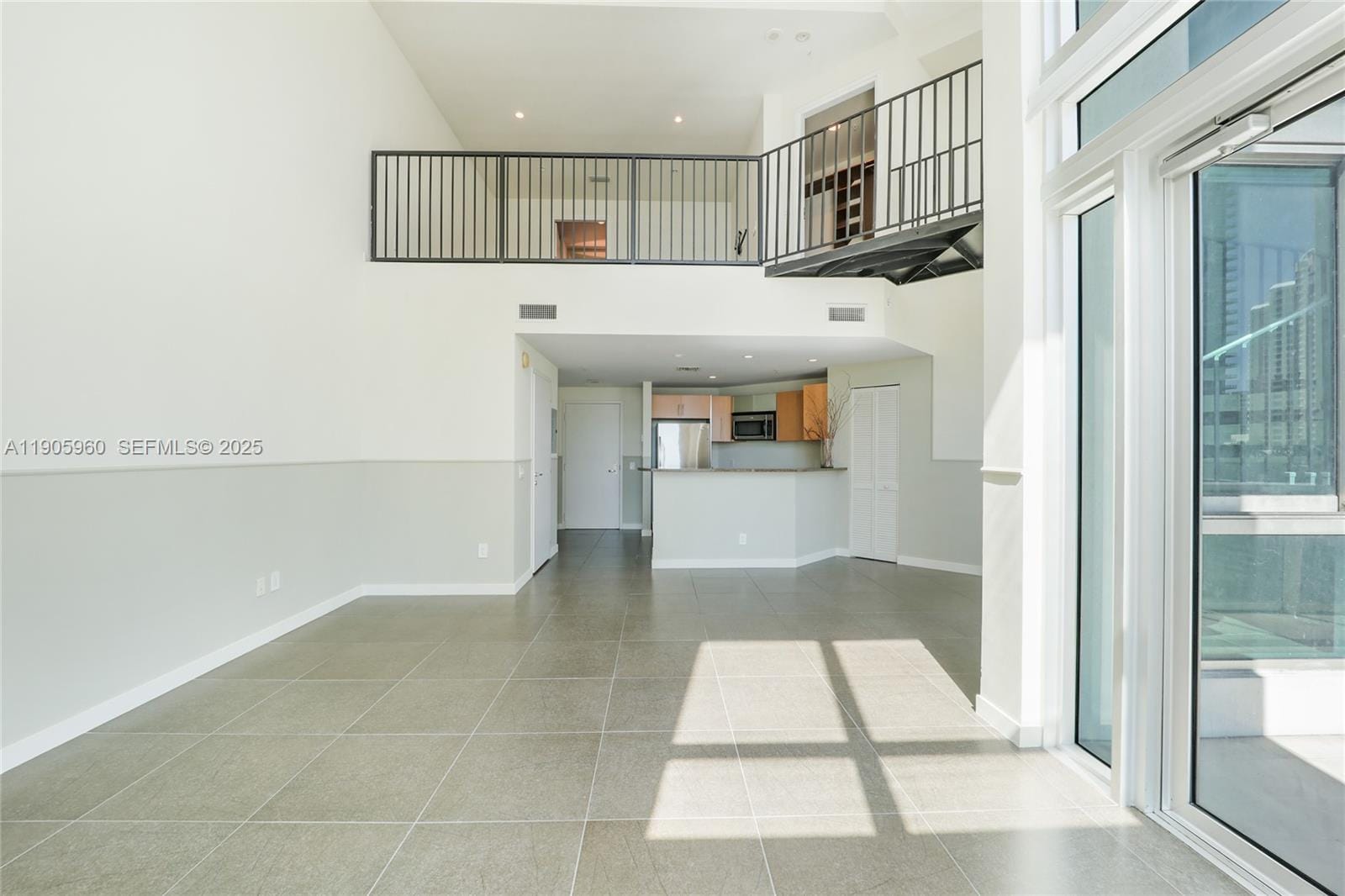 300 S Biscayne Boulevard L-414, Miami, FL 33131 photo 19