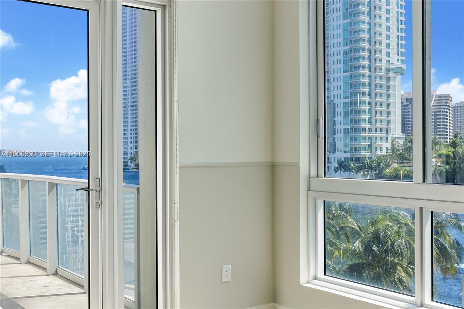 300 S Biscayne Boulevard L-414, Miami, FL 33131 photo 20