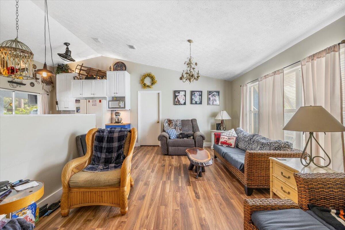 7008 Pacific Avenue — photo 7