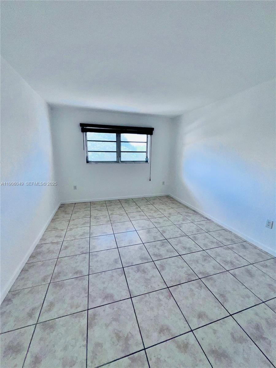 12290 NE 11th Court 305, North Miami, FL 33161 photo 14