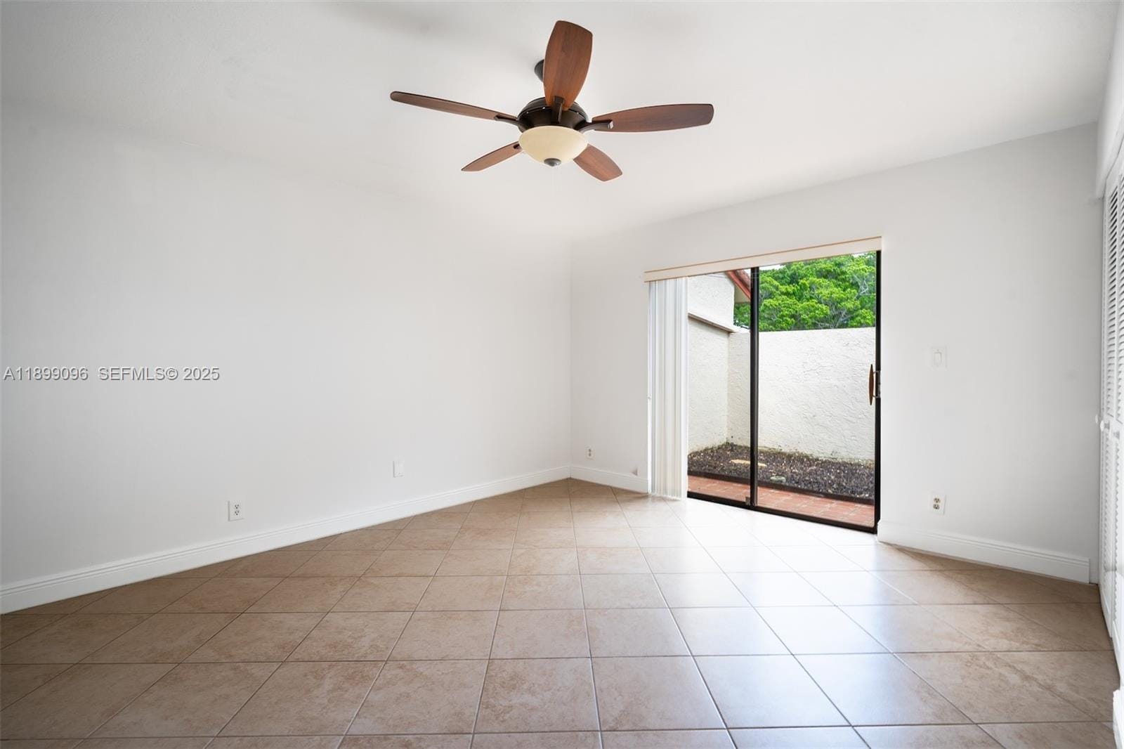 354 Lakeside Court 212, Sunrise, FL 33326 photo 19