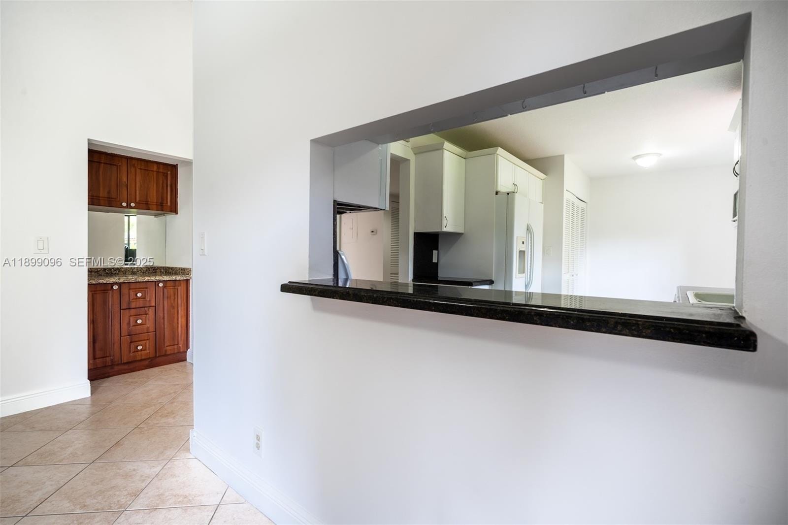 354 Lakeside Court 212 — photo 7