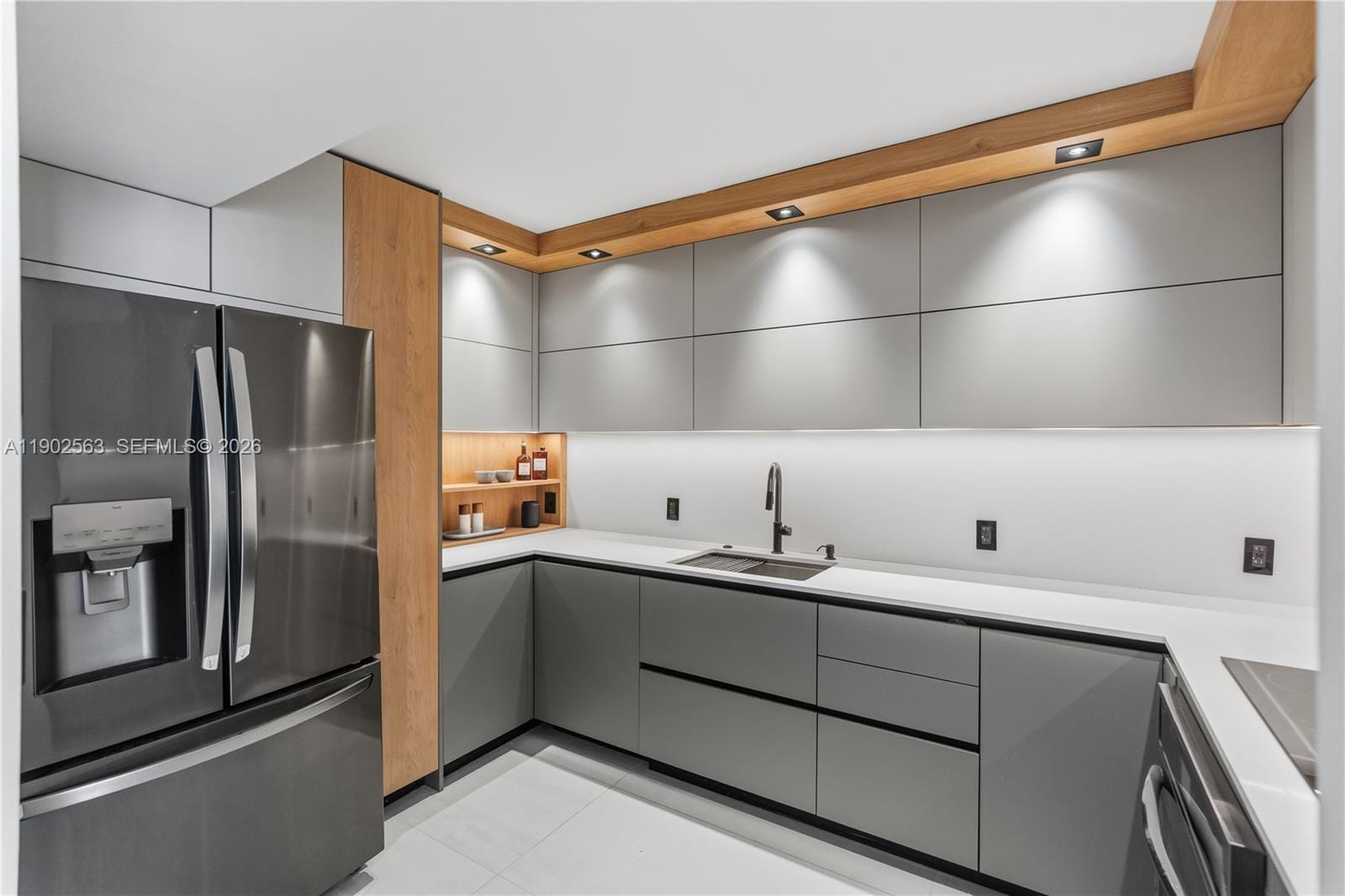 100 Bayview Drive 1901 — photo 12