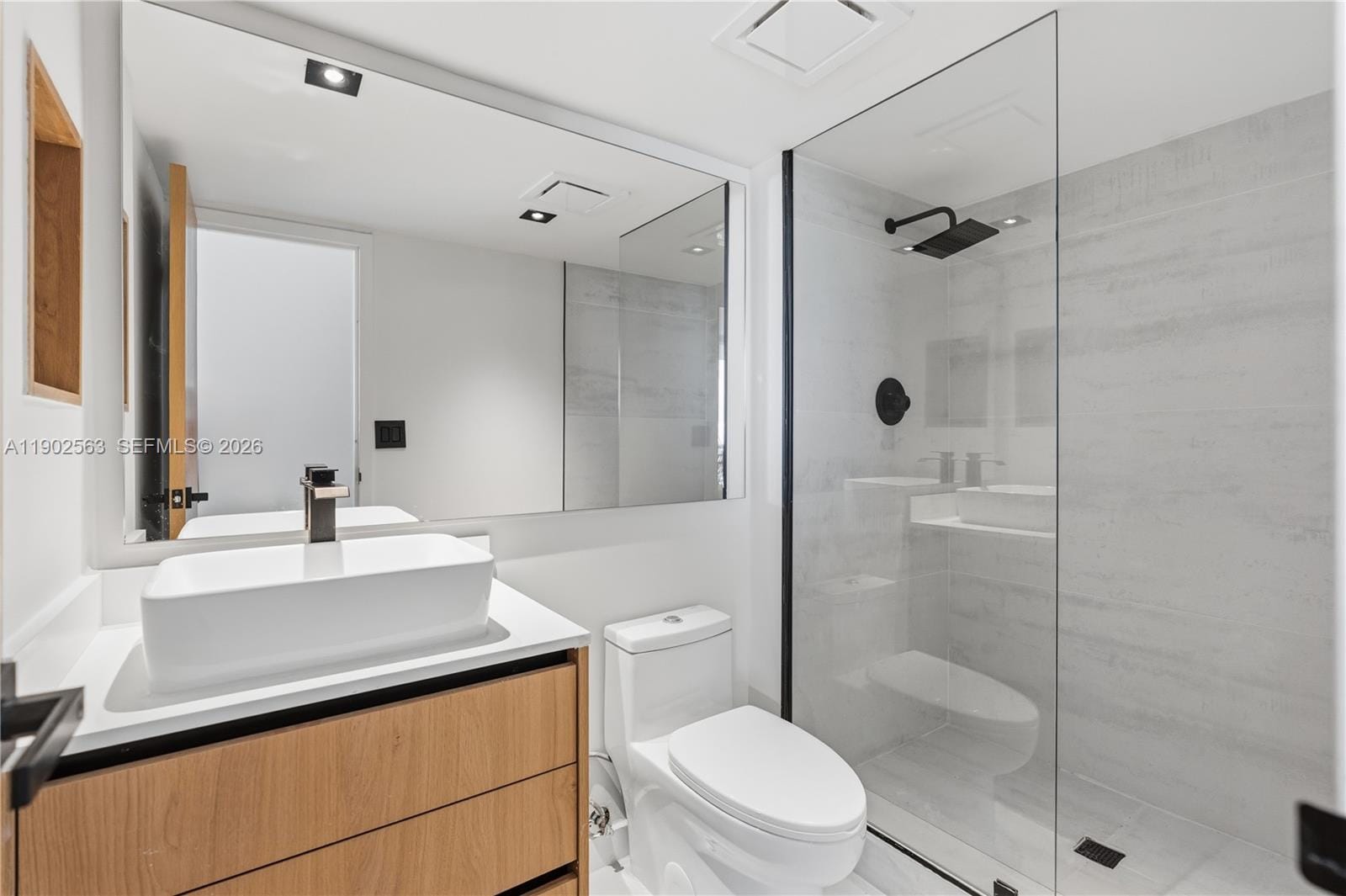 100 Bayview Drive 1901, Sunny Isles Beach, FL 33160 photo 18