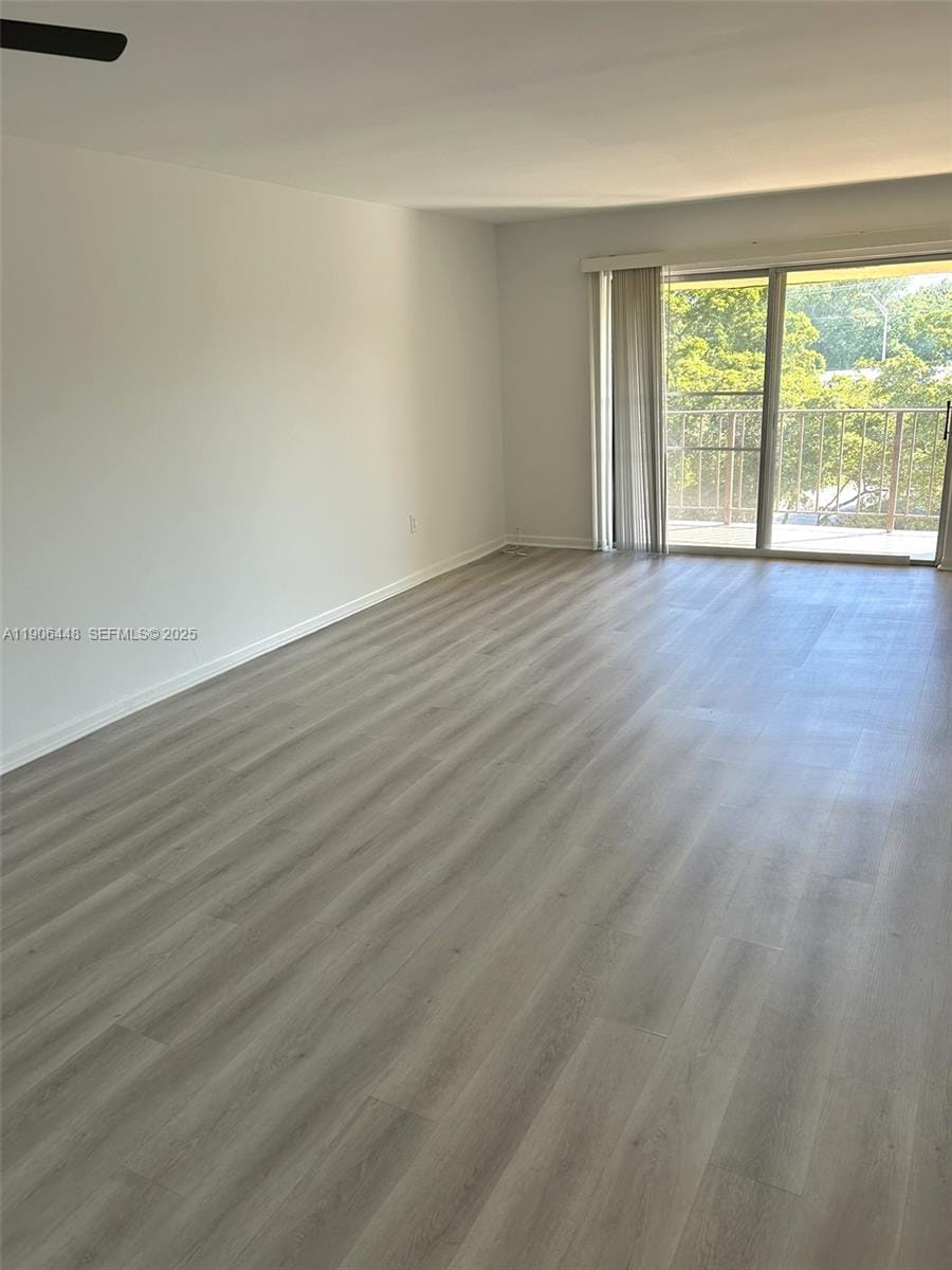 11905 NE 2nd Avenue C402 — photo 6