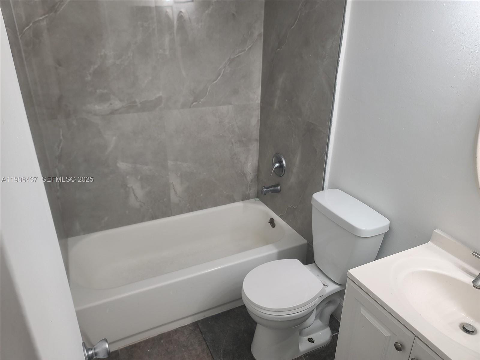 7195 NW 179th Street 212, Hialeah, FL 33015 photo 13