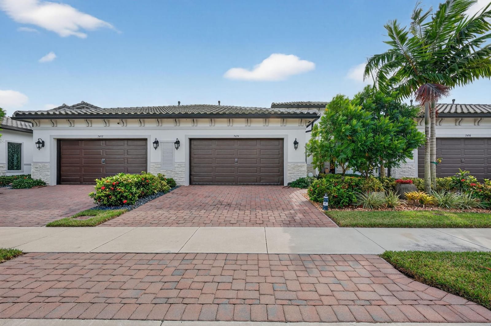 7434 N Blue Spring Drive, Parkland, FL 33067 photo 2