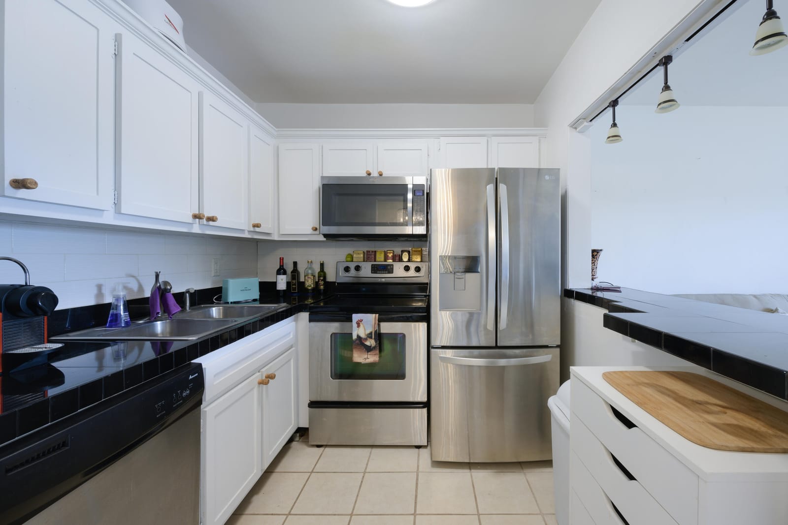 3402 Cynthia Lane 208 — photo 8