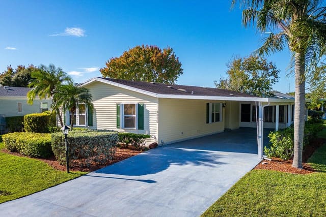 8101 Long Drive, Port St. Lucie, FL 34952
