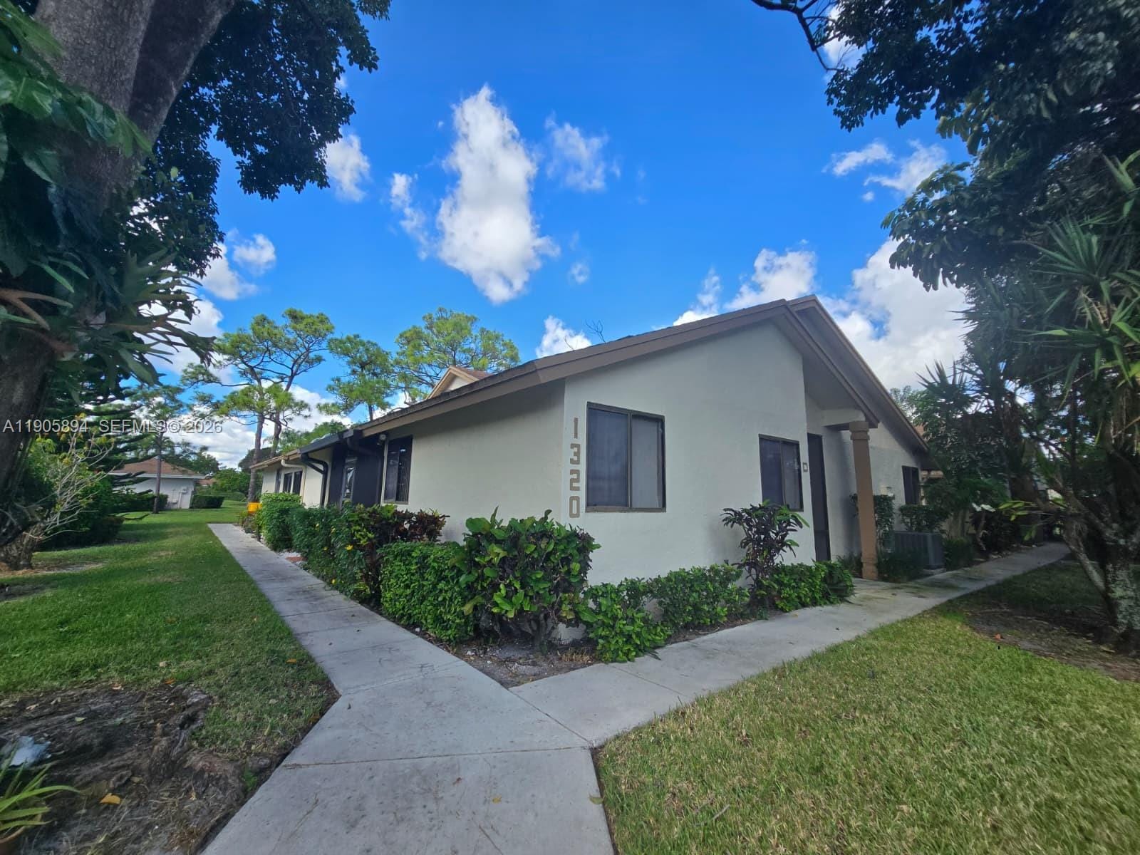 1320 NW 29th Avenue C, Delray Beach, FL 33445