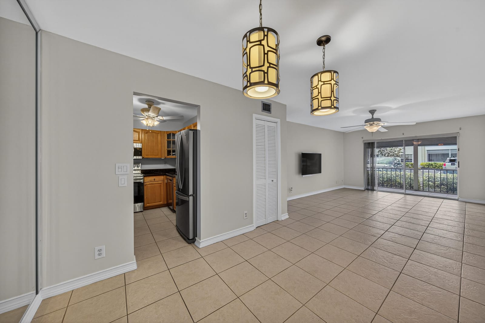 6521 Bay Club Drive 6521-2 — photo 4