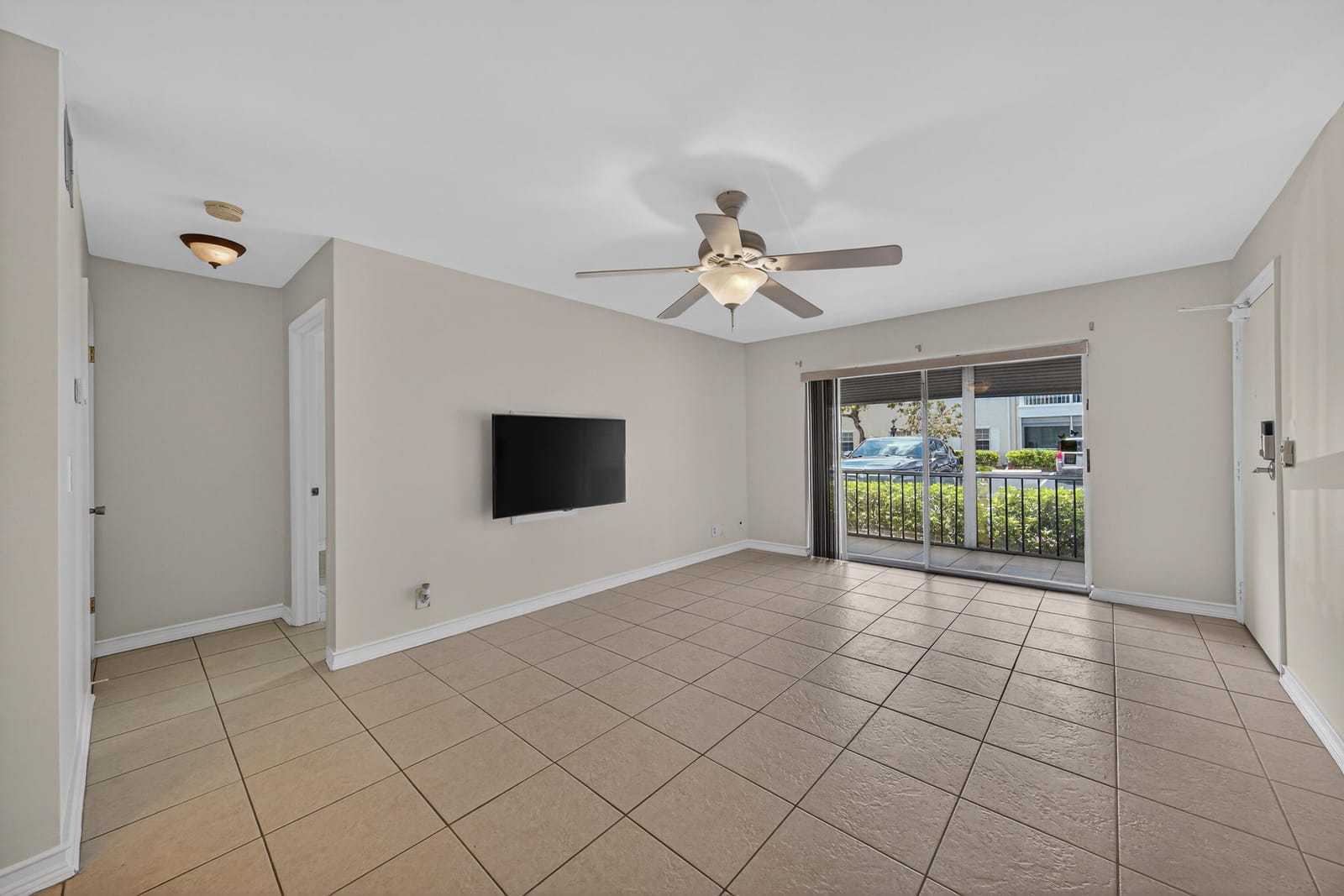 6521 Bay Club Drive 6521-2 — photo 5