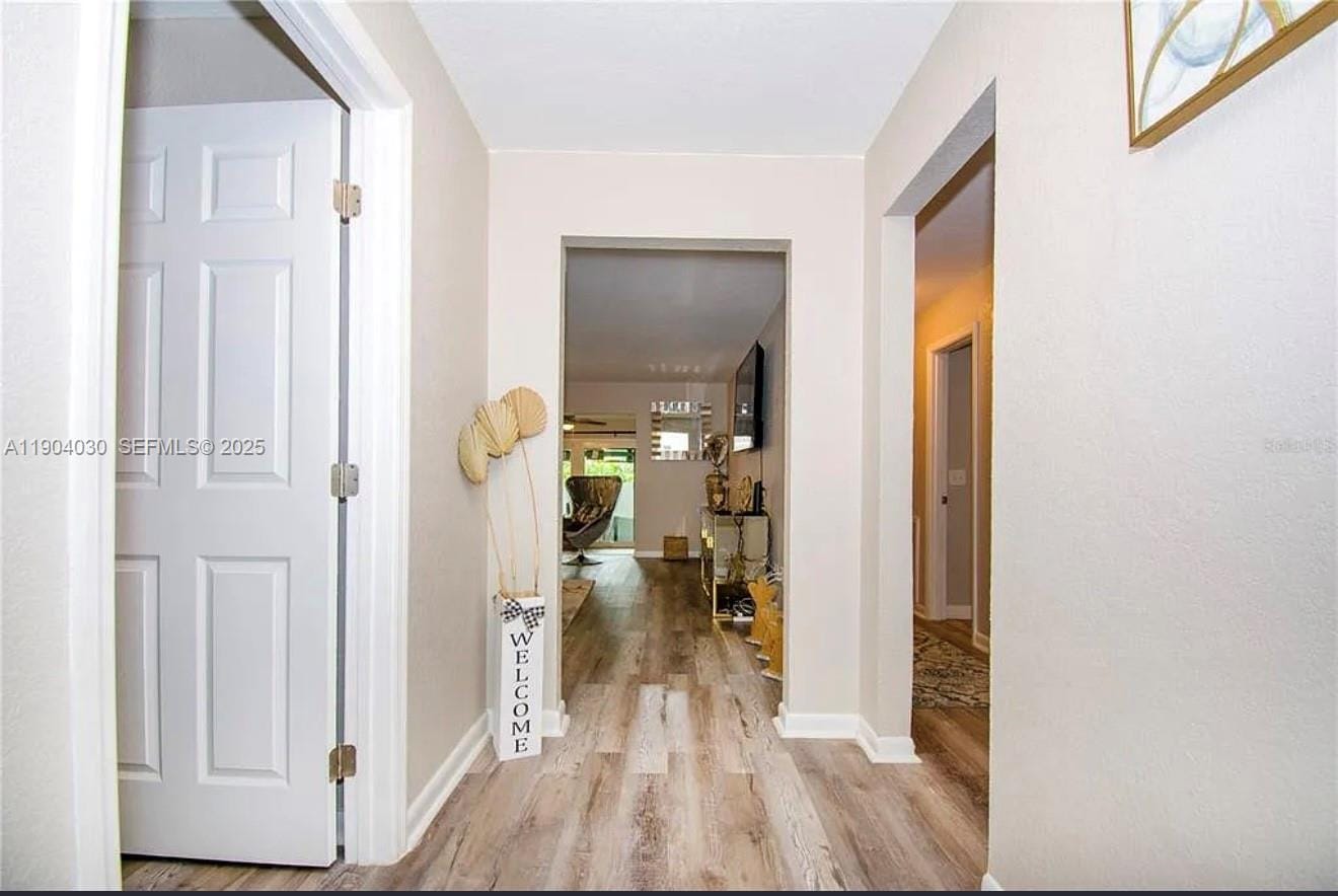 1504 Hallam Drive — photo 3