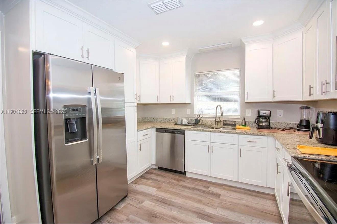 1504 Hallam Drive — photo 8