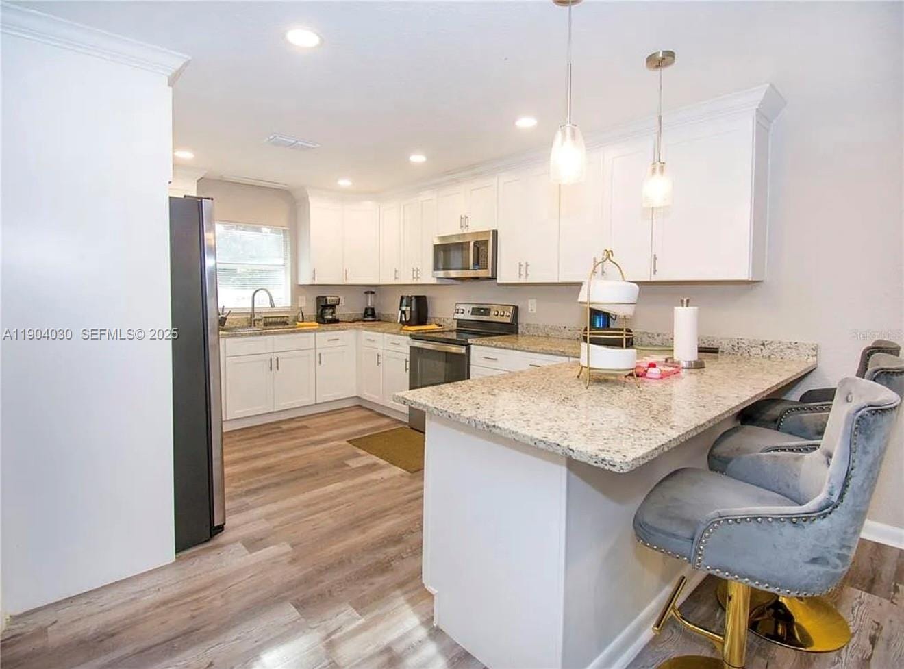 1504 Hallam Drive — photo 10