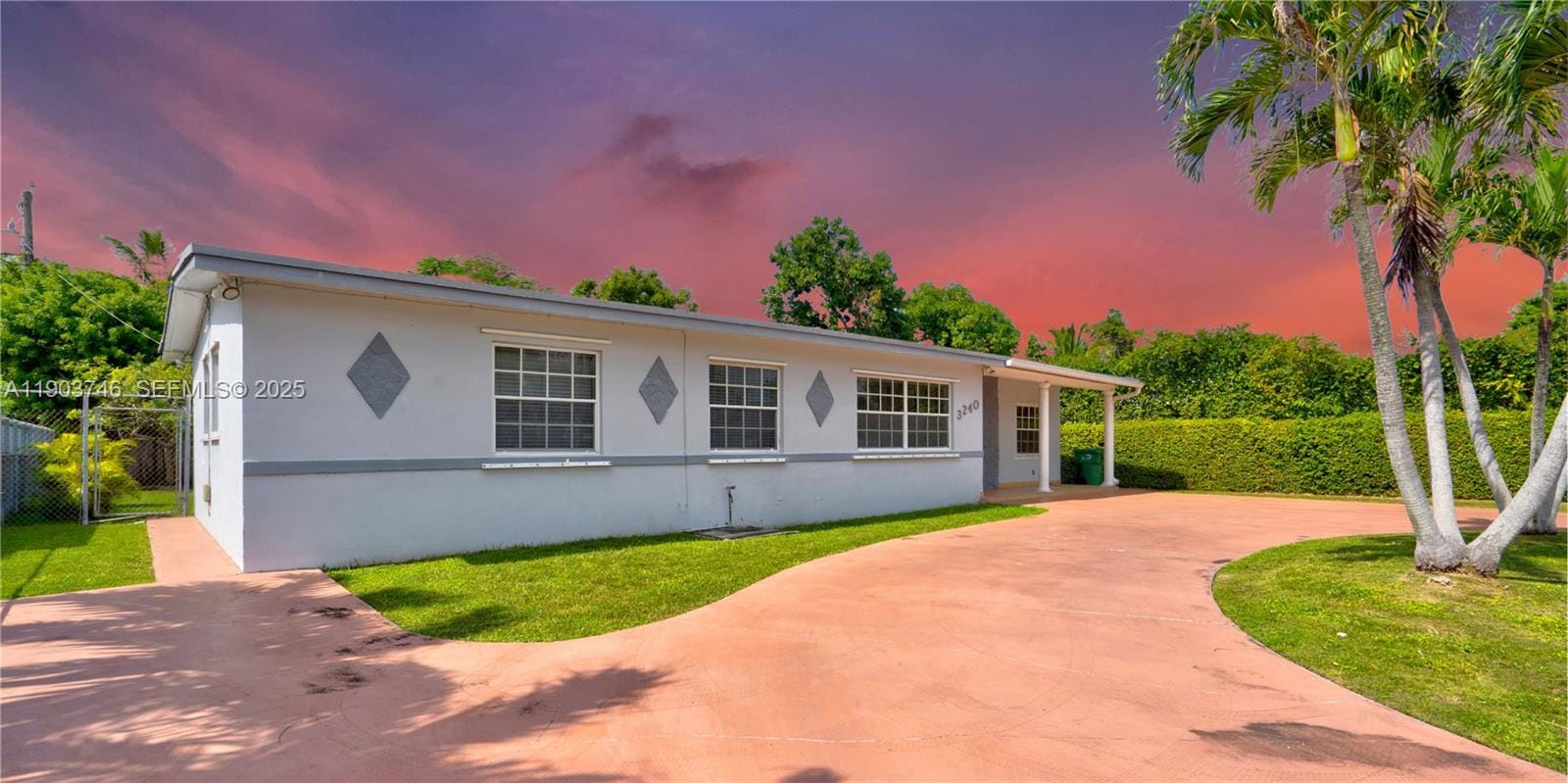 3240 SW 104th Avenue, Miami, FL 33165