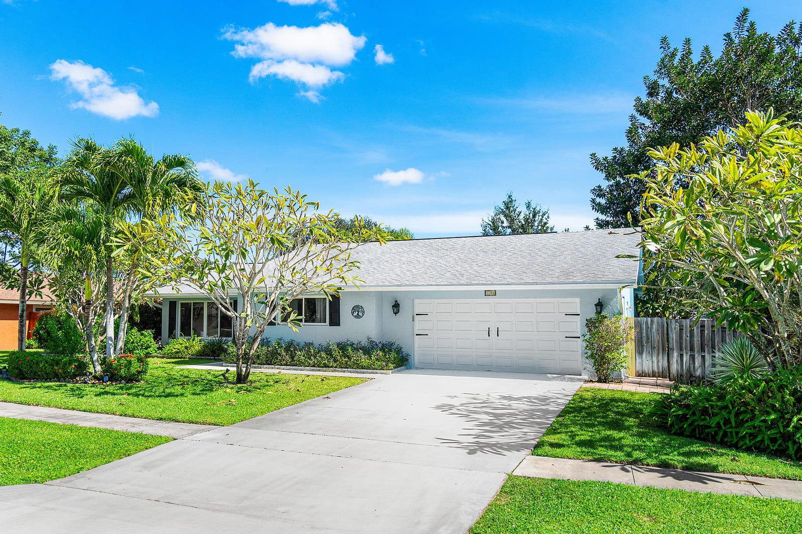 1108 Petrel Road — photo 2